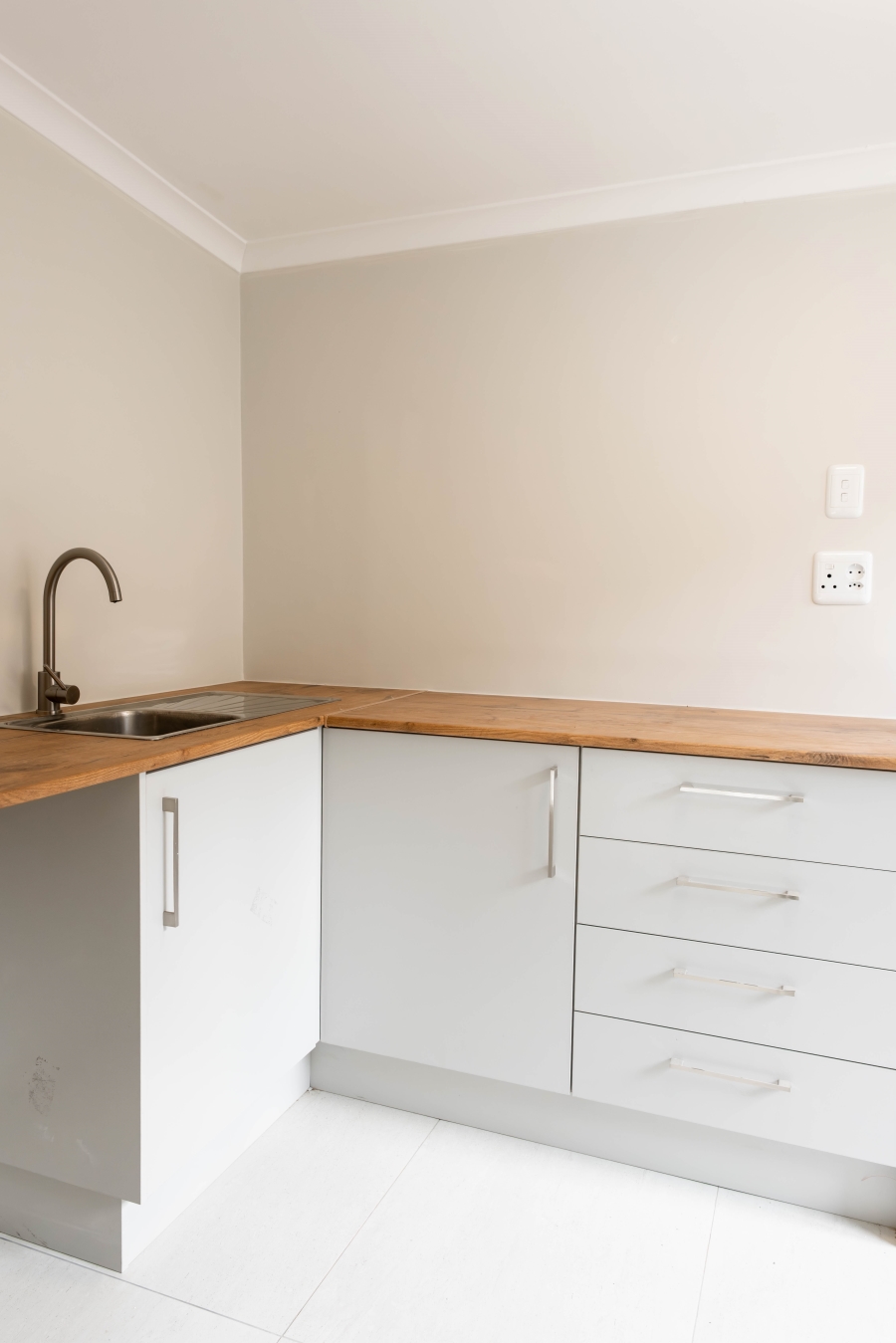 To Let Commercial Property for Rent in George South Western Cape